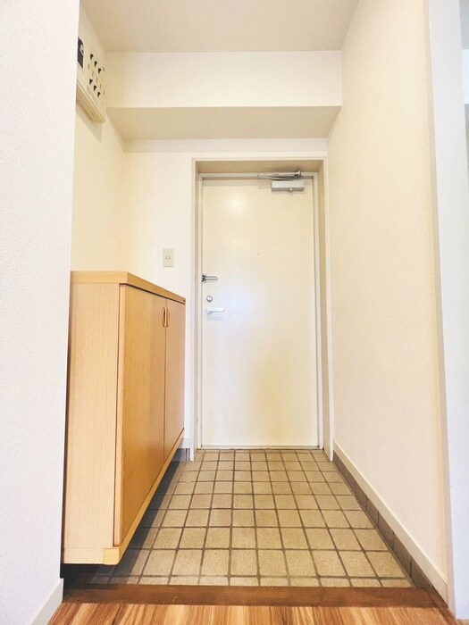 物件内観写真19　(玄関)