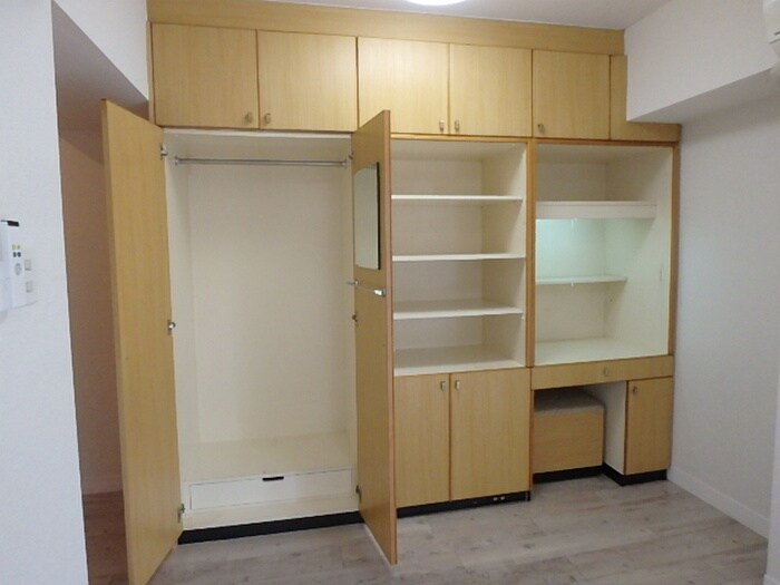 物件内観写真15　(収納)
