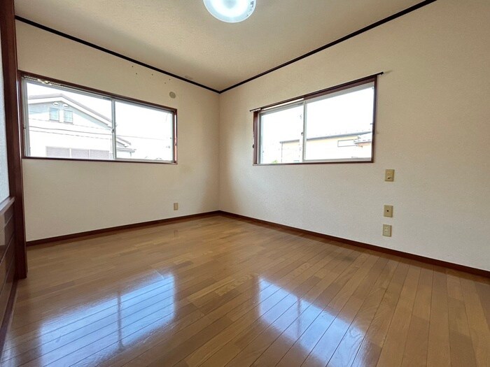 物件内観写真10　(居室)