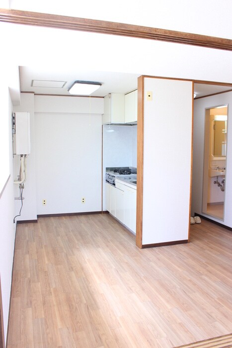 物件内観写真9　(居室)