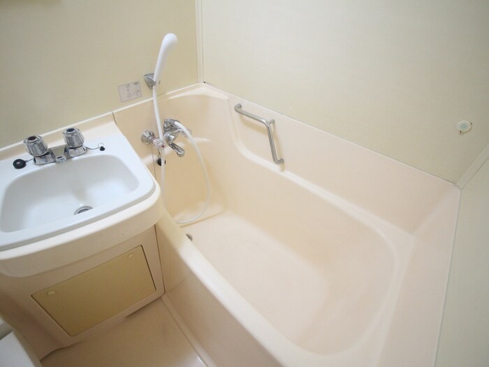 物件内観写真12　(バス／シャワールーム等)