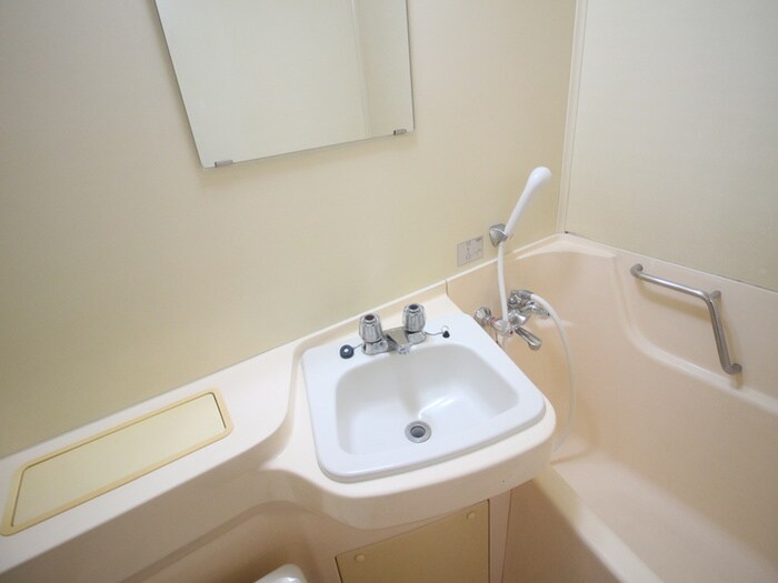 物件内観写真13　(靴箱)