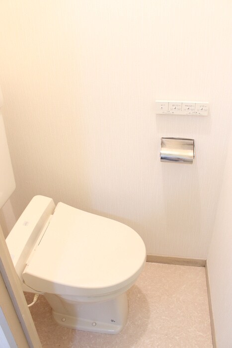 物件内観写真14　(トイレ)