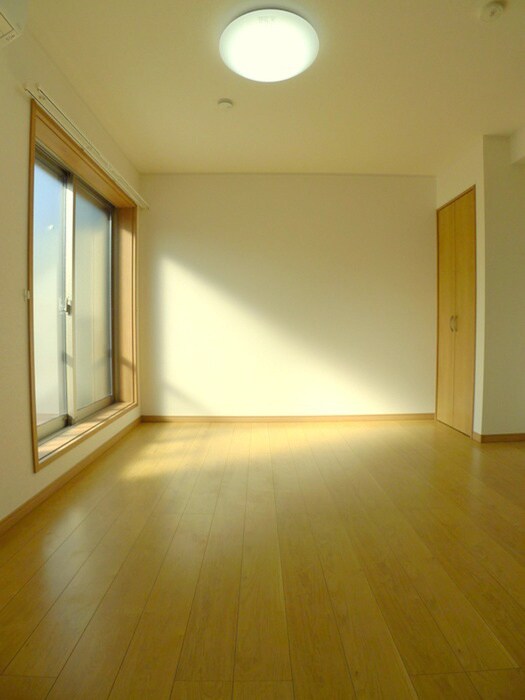 物件内観写真10　(居室)