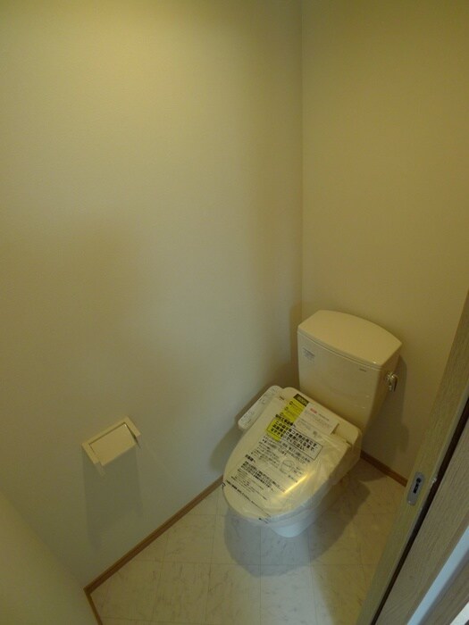 物件内観写真14　(トイレ)