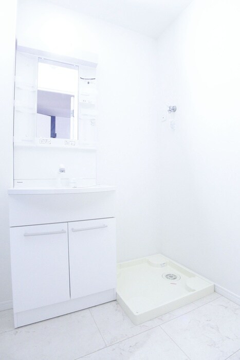 物件内観写真13　(洗濯機置場)