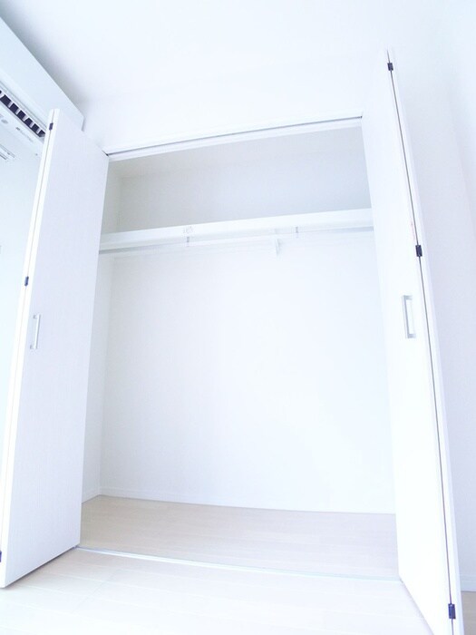 物件内観写真16　(収納)