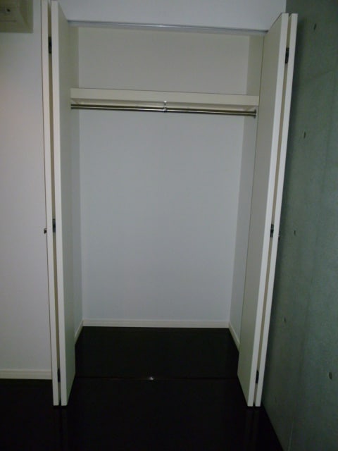 物件内観写真16　(収納)