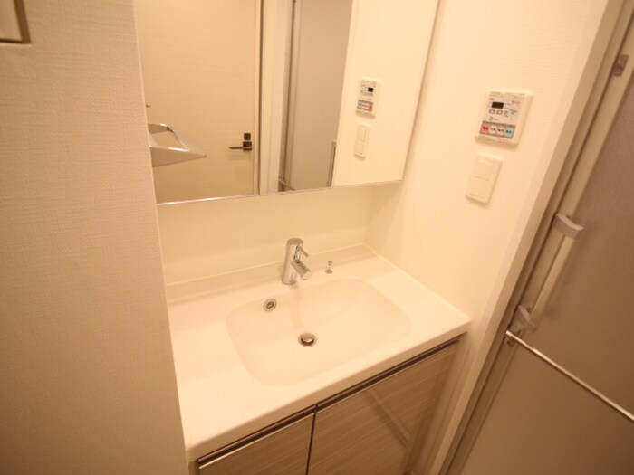 物件内観写真11　(洗面)