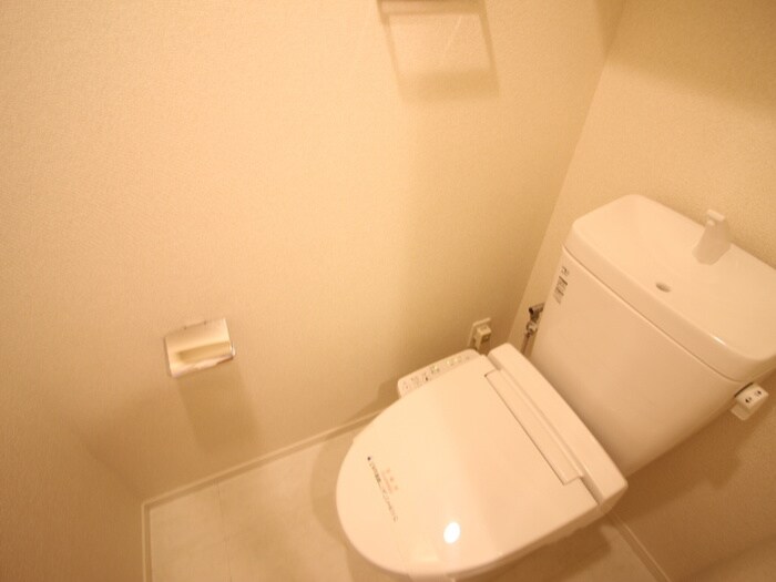 物件内観写真14　(トイレ)