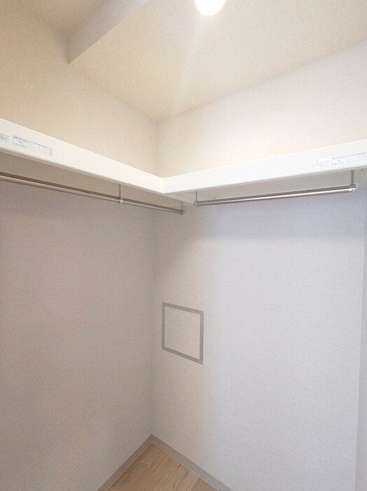 物件内観写真17　(収納)