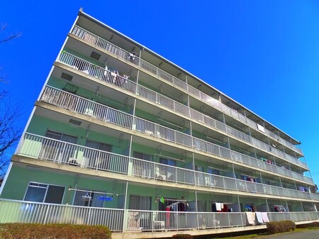 ファミール八柱外観写真
