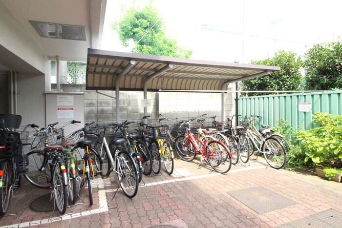 物件外観写真5　(駐輪場)