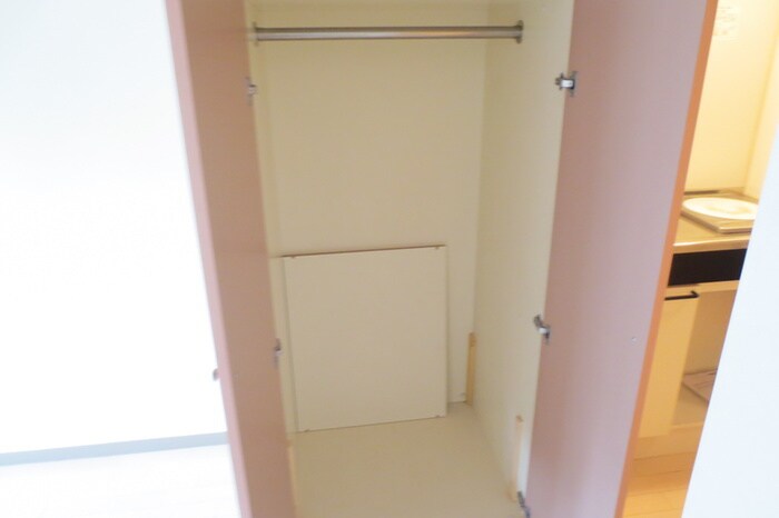 物件内観写真10　(収納)
