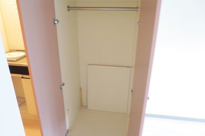 物件内観写真13　(収納)