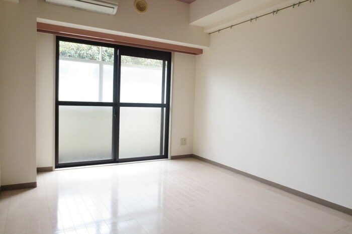 物件内観写真17　(居室)