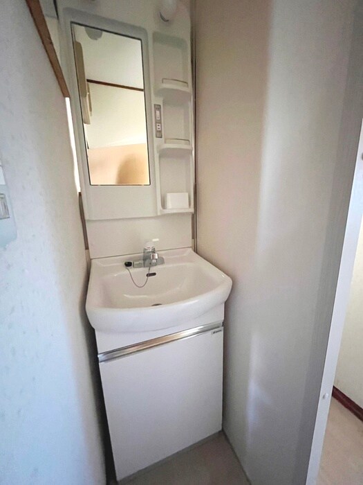 物件内観写真10　(洗面)