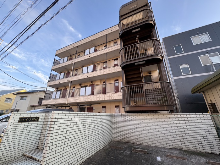 ハイツ川村