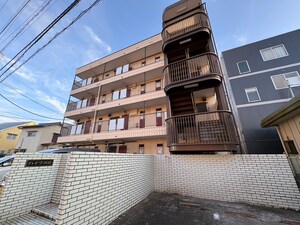 ハイツ川村外観写真