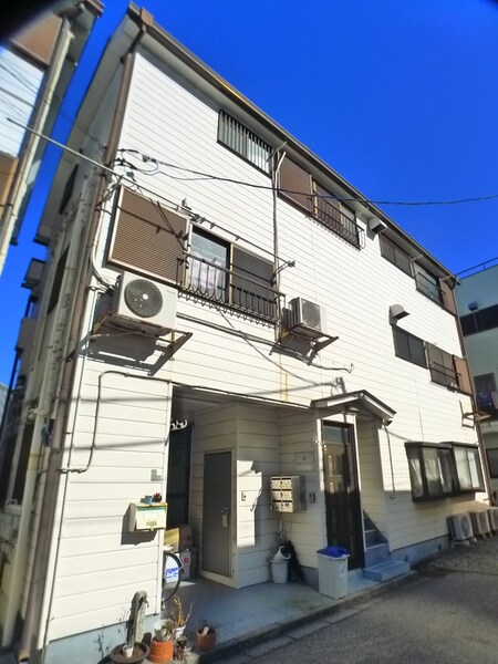 モダンピ－ス外観写真