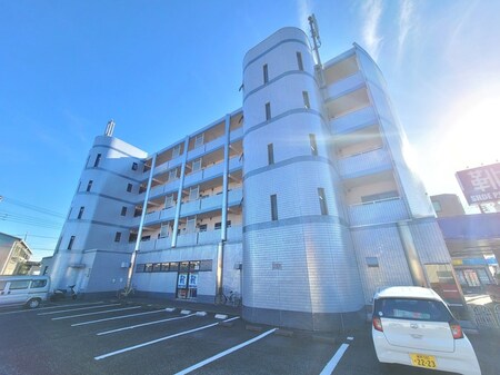 グロ－リアス前沢外観写真
