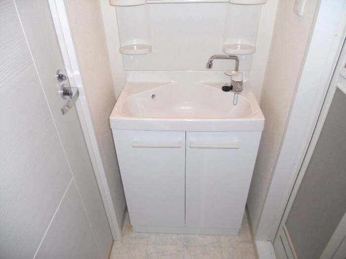 物件内観写真9　(洗面)