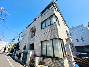 フラットコズモス外観写真