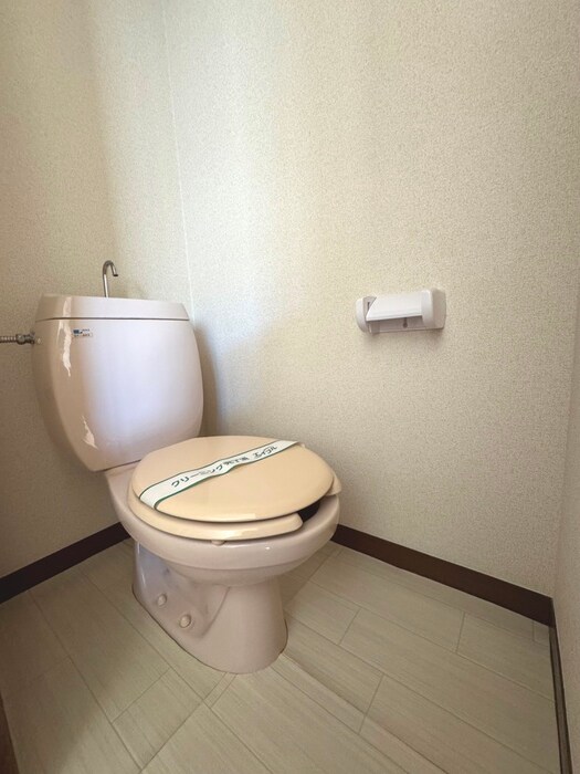 物件内観写真12　(トイレ)