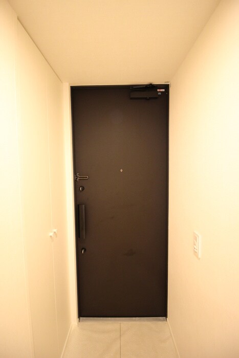 物件内観写真21　(玄関)