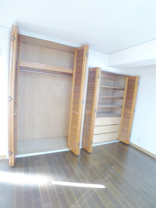 物件内観写真13　(収納)