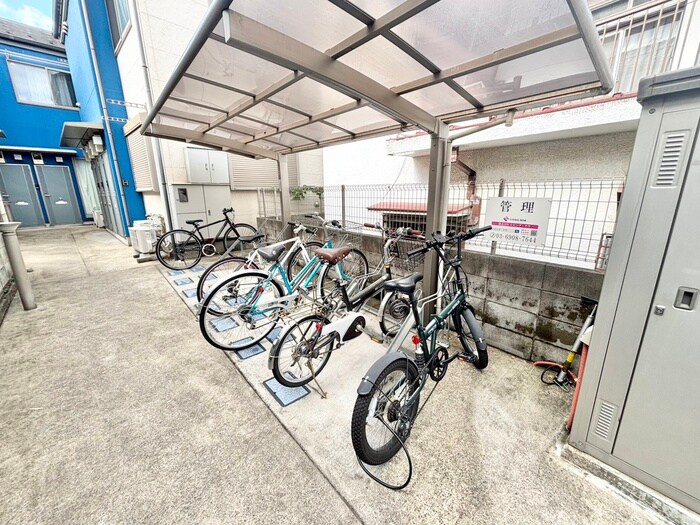 物件外観写真6　(駐輪場)