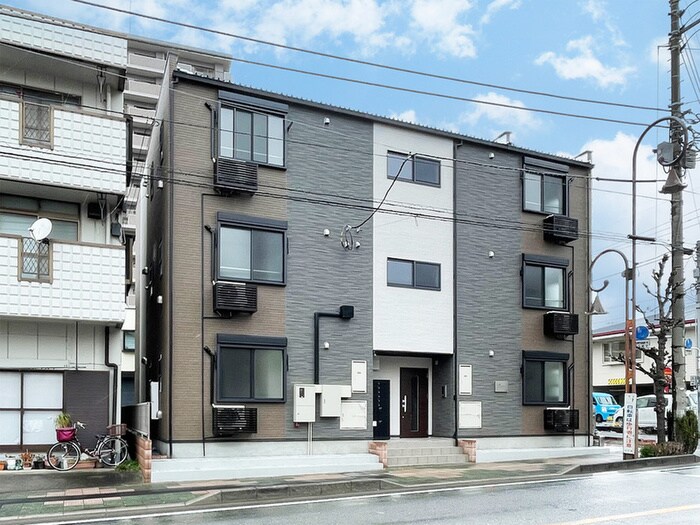 物件外観写真1　(外観写真)