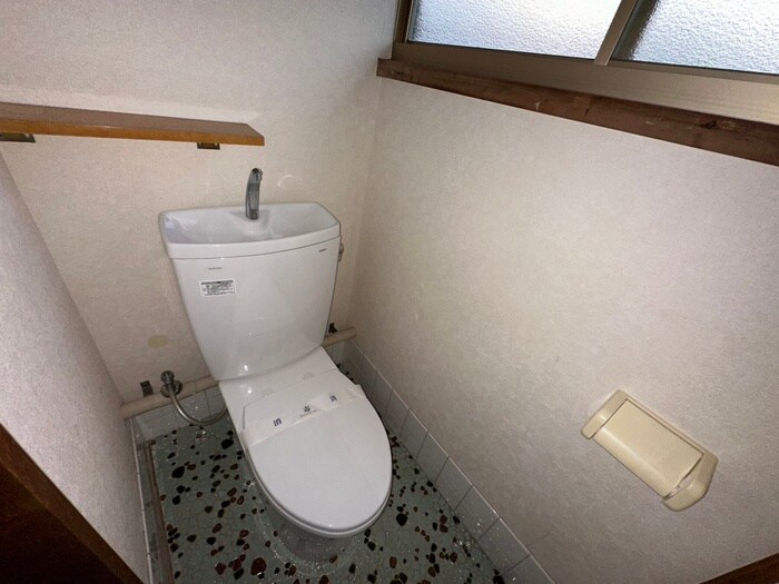 物件内観写真13　(トイレ)