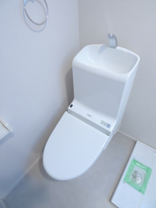 物件内観写真11　(トイレ)