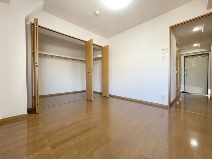 物件内観写真10　(居室)