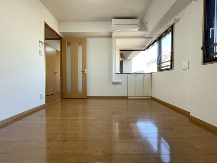 物件内観写真11　(居室)