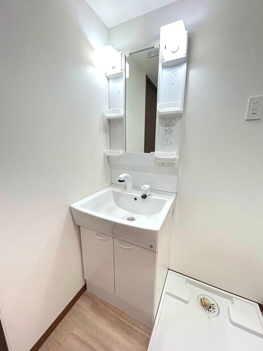 物件内観写真12　(洗面)