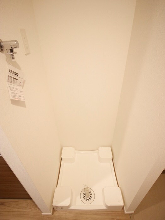 物件内観写真12　(洗濯機置場)