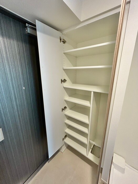 物件内観写真17　(靴箱)