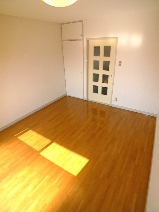 物件内観写真13　(居室)