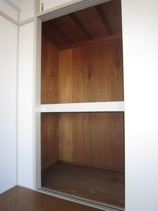 物件内観写真13　(収納)