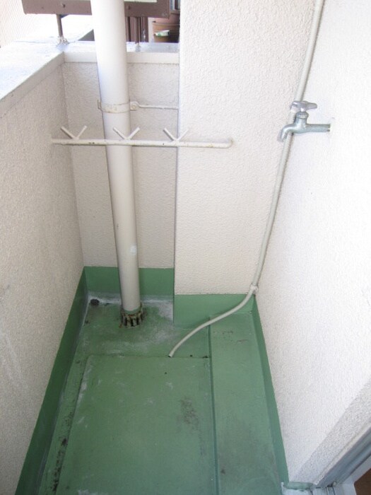 物件内観写真14　(洗濯機置場)