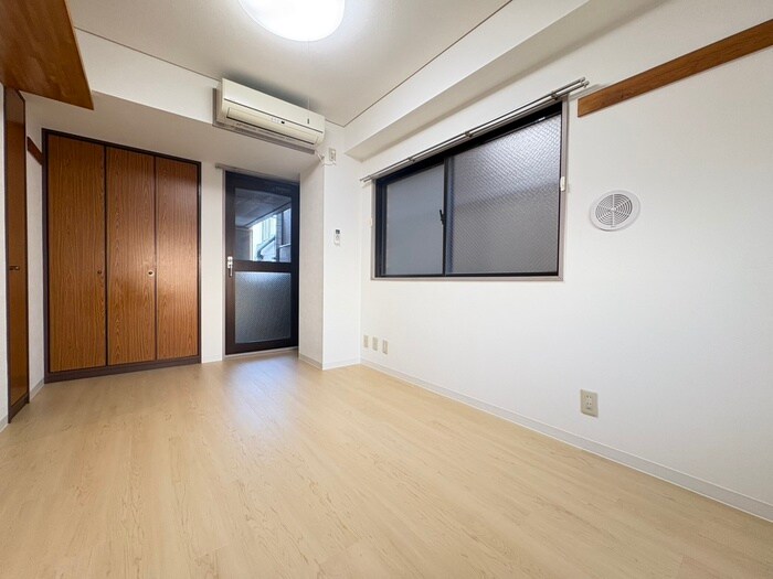 第５三信ビルの居室