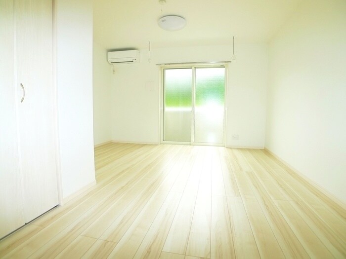 物件内観写真15　(居室)