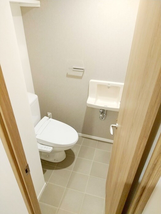 物件内観写真15　(トイレ)