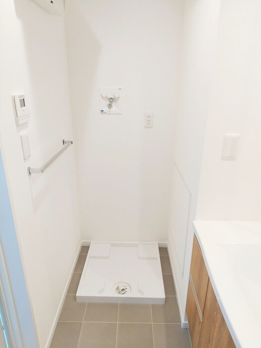 物件内観写真19　(洗濯機置場)