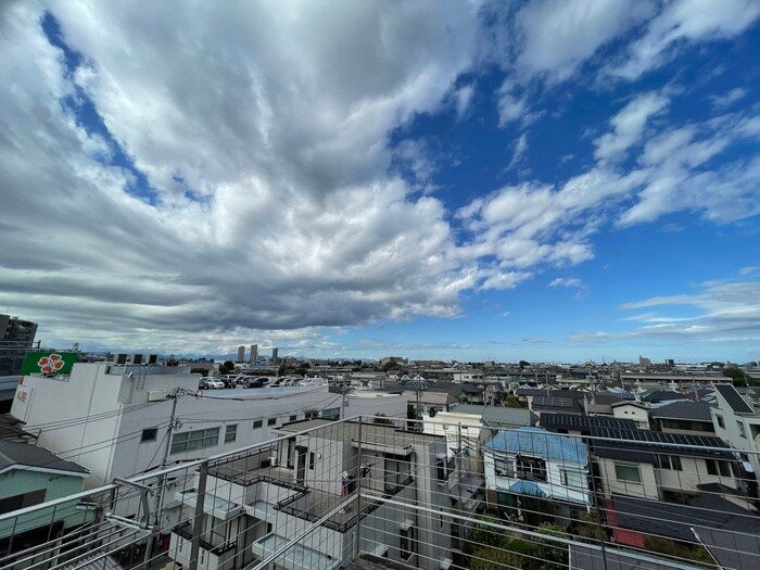 物件内観写真22　(室内からの展望)