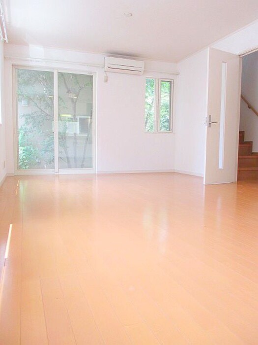 物件内観写真5　(居室)