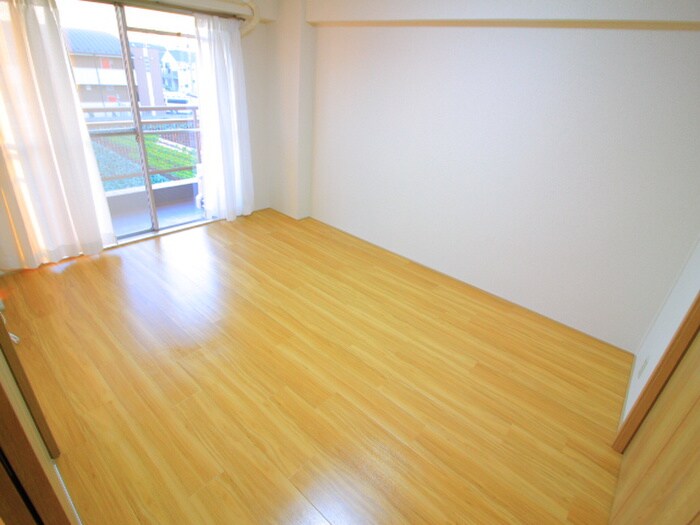 物件内観写真11　(居室)