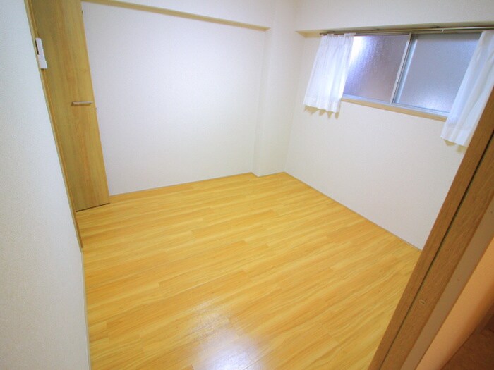 物件内観写真15　(居室)